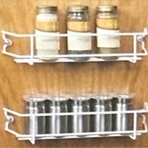 💞 New Set of 2 White Spice Racks